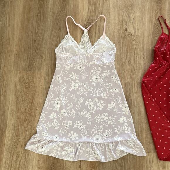 Women’s Sleep Chemise Gown Size XS/S Red Purple Floral Silky - Picture 4 of 11